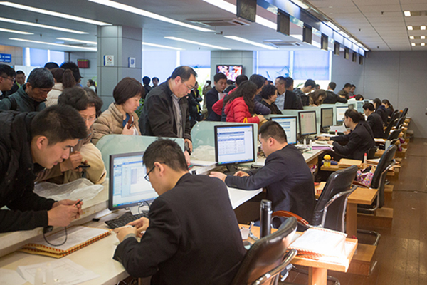 战略合并后首亮相，零食很忙集团如何角逐量贩零食下半场？