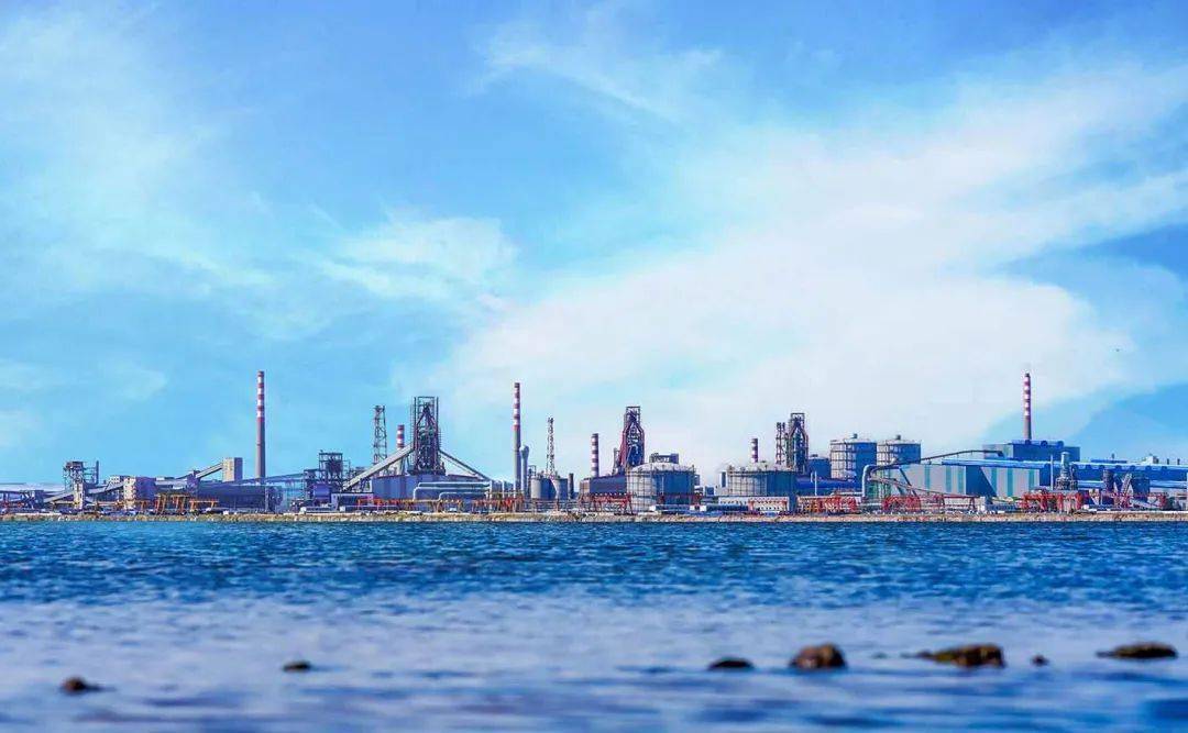 世界最长海底道路隧道开启盾构穿海作业 “海天号”盾构机融合多项先进技术确保安全高效施工