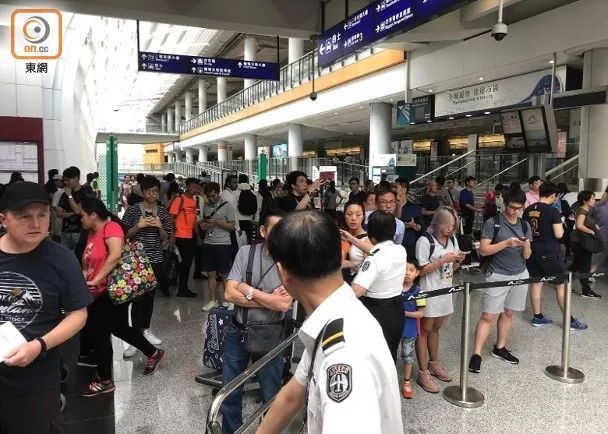 香港机管局首次发行港元债券，预计年底机场客运量恢复疫情前水平