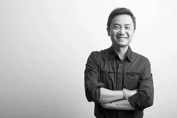 鹰潭老板卖眼镜，估值70亿