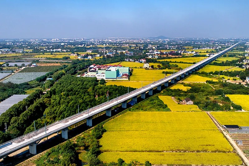 三部委联合印发通知 探索试行备案制 做好“千乡万村驭风行动”