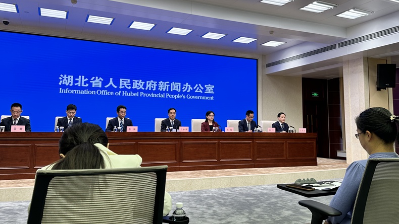 章建华：更好统筹能源高质量发展和高水平安全