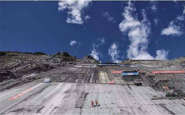高海拔水电站是怎么建成的？