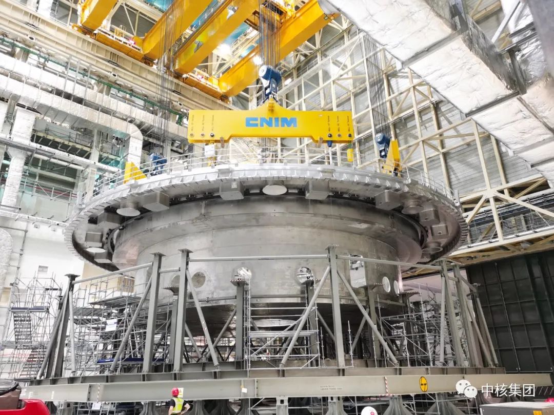 中核集团田湾核电8号机组穹顶球冠吊装成功