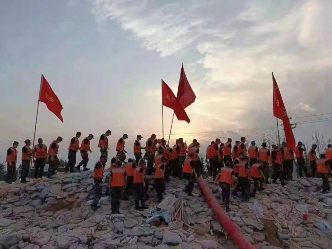 “五一”国际劳动节·一线守护者|奔赴山海 致敬追光的你