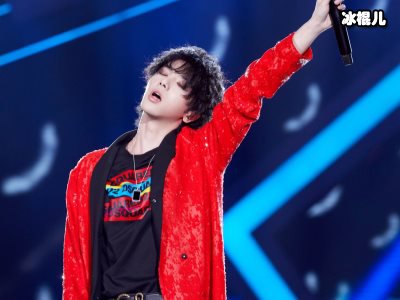 投资降温，华晨宇等明星却热情不减 电竞产业未来是否依然吸金？