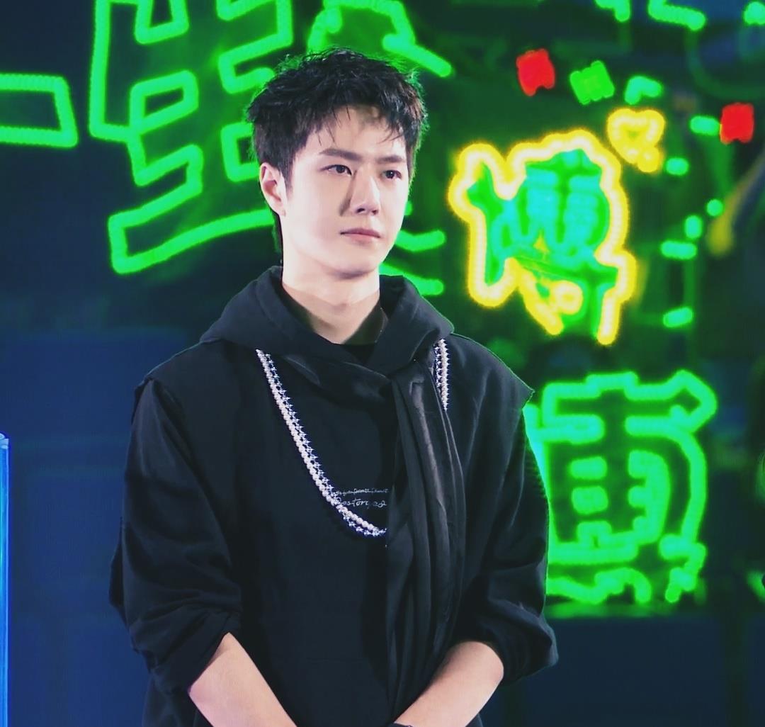 投资降温,华晨宇等明星却热情不减 电竞产业未来是否依然吸金?