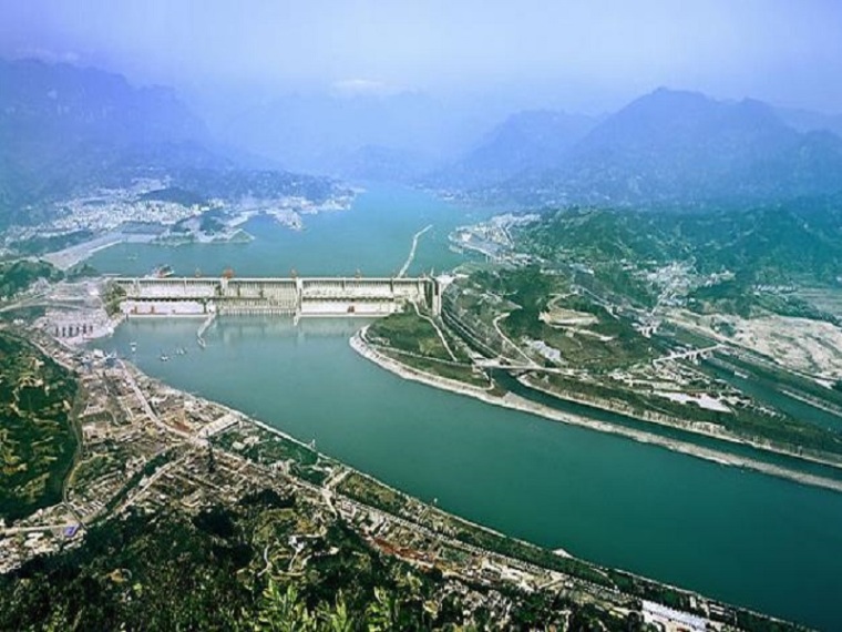 三峡枢纽累计航运通过量突破20亿吨