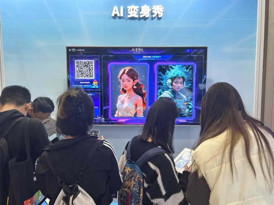 大模型降价背后：大厂抢生态，创业者迎生存挑战