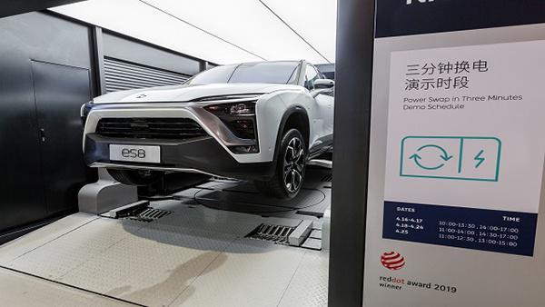 蔚来能源获15亿战略融资：换电模式被低估?