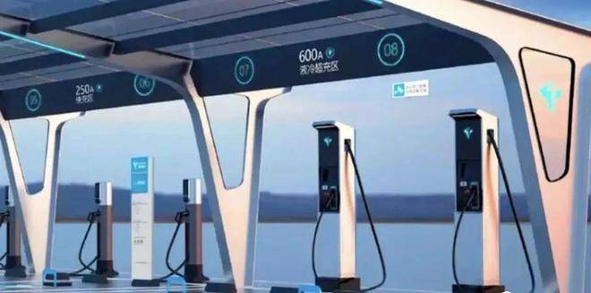 蔚来能源获15亿战略融资:换电模式被低估?