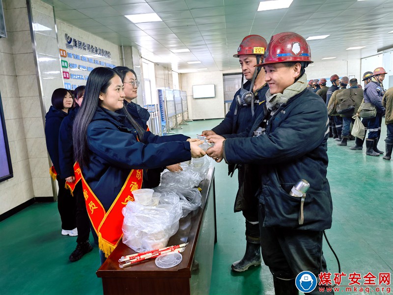 建“聪明”的煤矿，让生产更安全高效（政策解读）