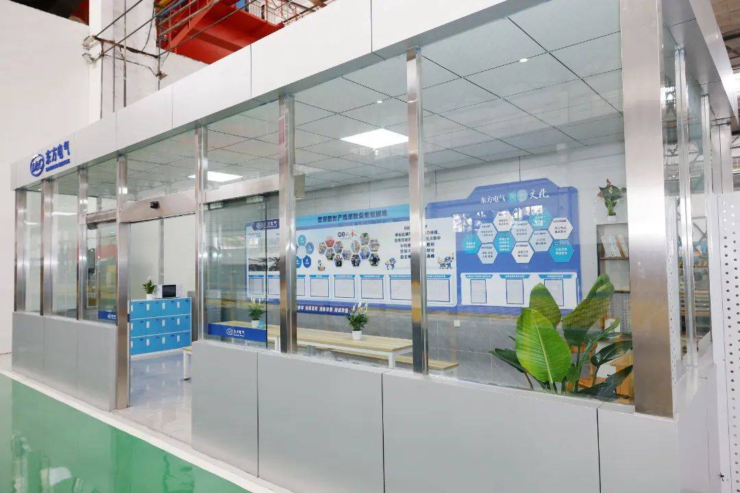 东方锅炉：建成行业首个蛇形管智能工厂