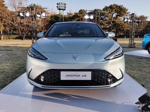 专访日出安盛李琦：投资战略新兴产业，在未来十年会取得超越宏观增长的阿尔法