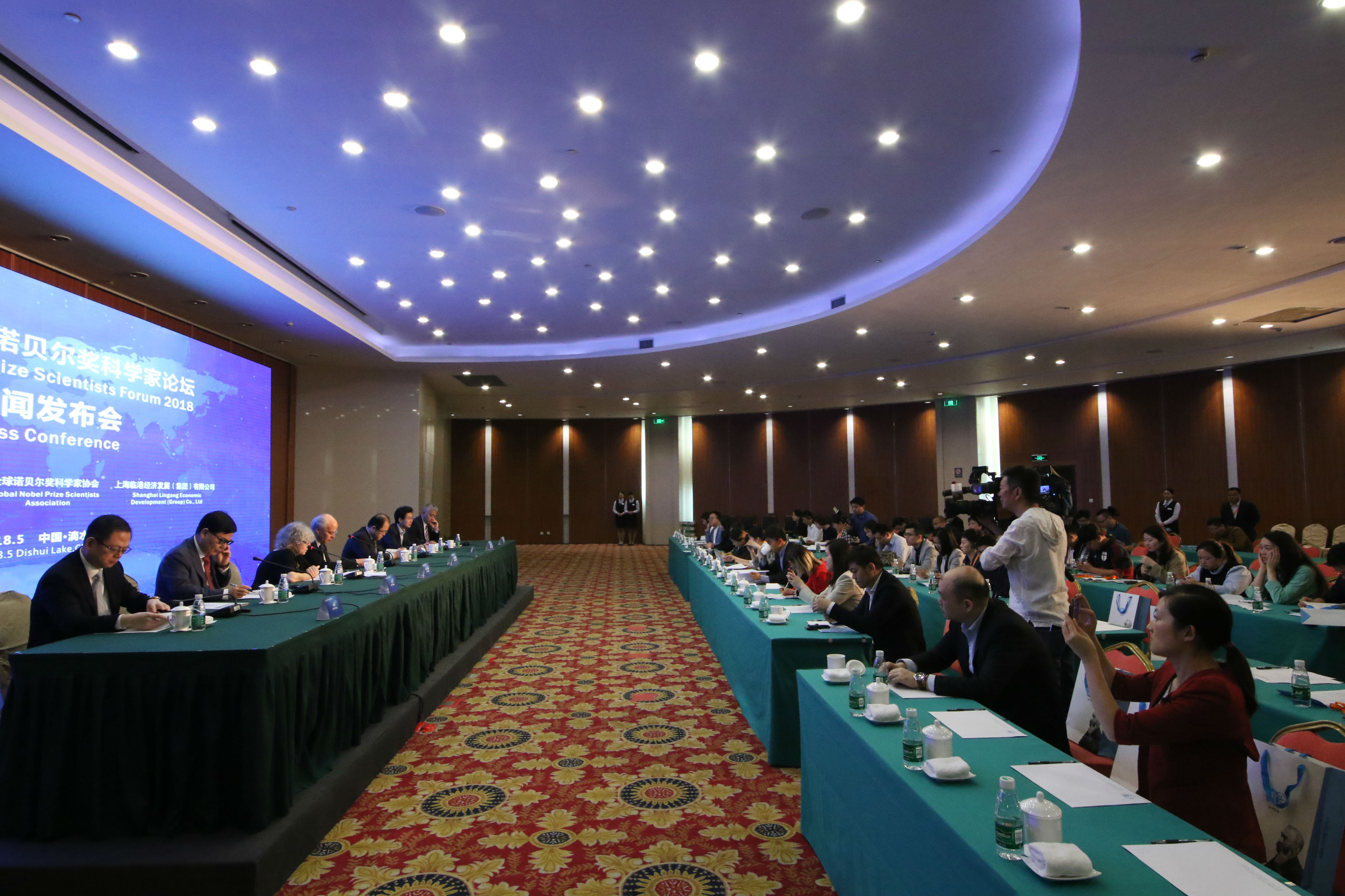 光速光合蔡伟：凭高回报赢得全球LP青睐 投资科学家创业偏爱师生联合项目