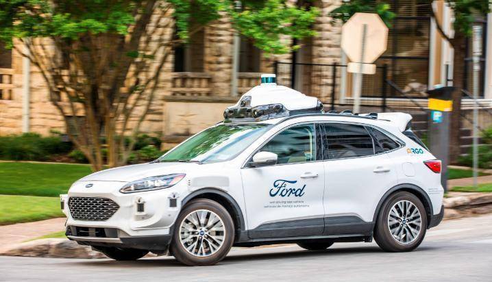 曾经的“自动驾驶第一股”为何转舵进军AIGC？