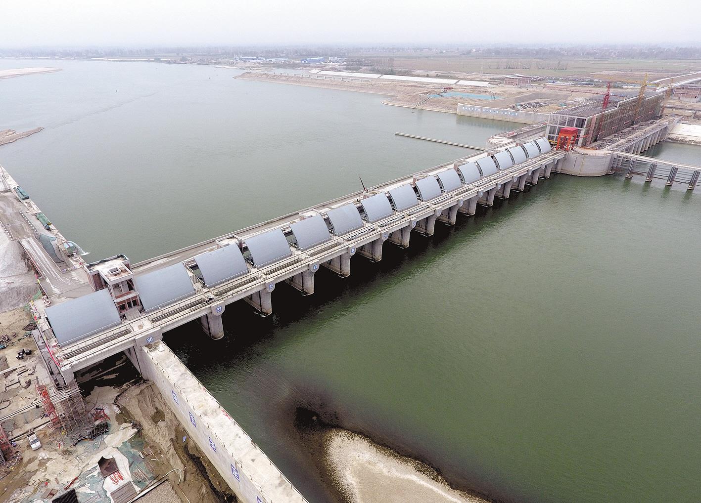 福建省九龙江北溪水闸改建工程北港围堰合龙