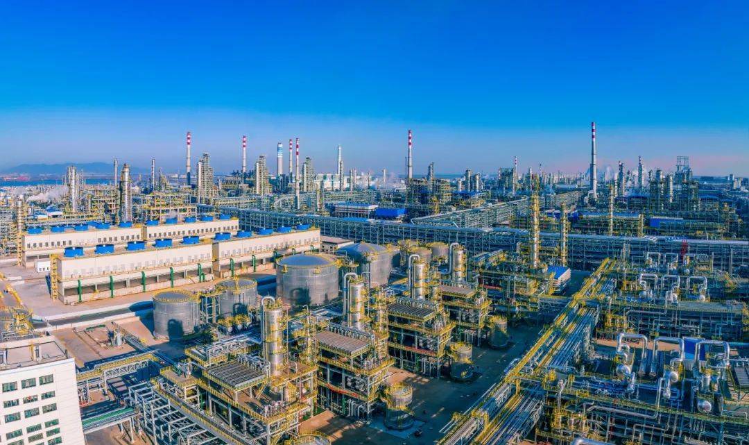 我国最大石化产业基地全面建成