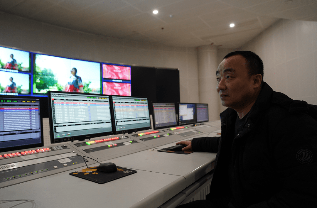 开工的你,莫忘节日坚守的TA