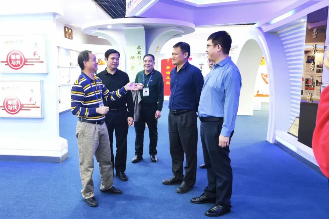 中国二冶韩慧超创新工作室受自治区总工会重点支持