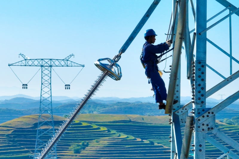 国家电网：宁夏-湖南±800千伏特高压直流输电工程投产送电