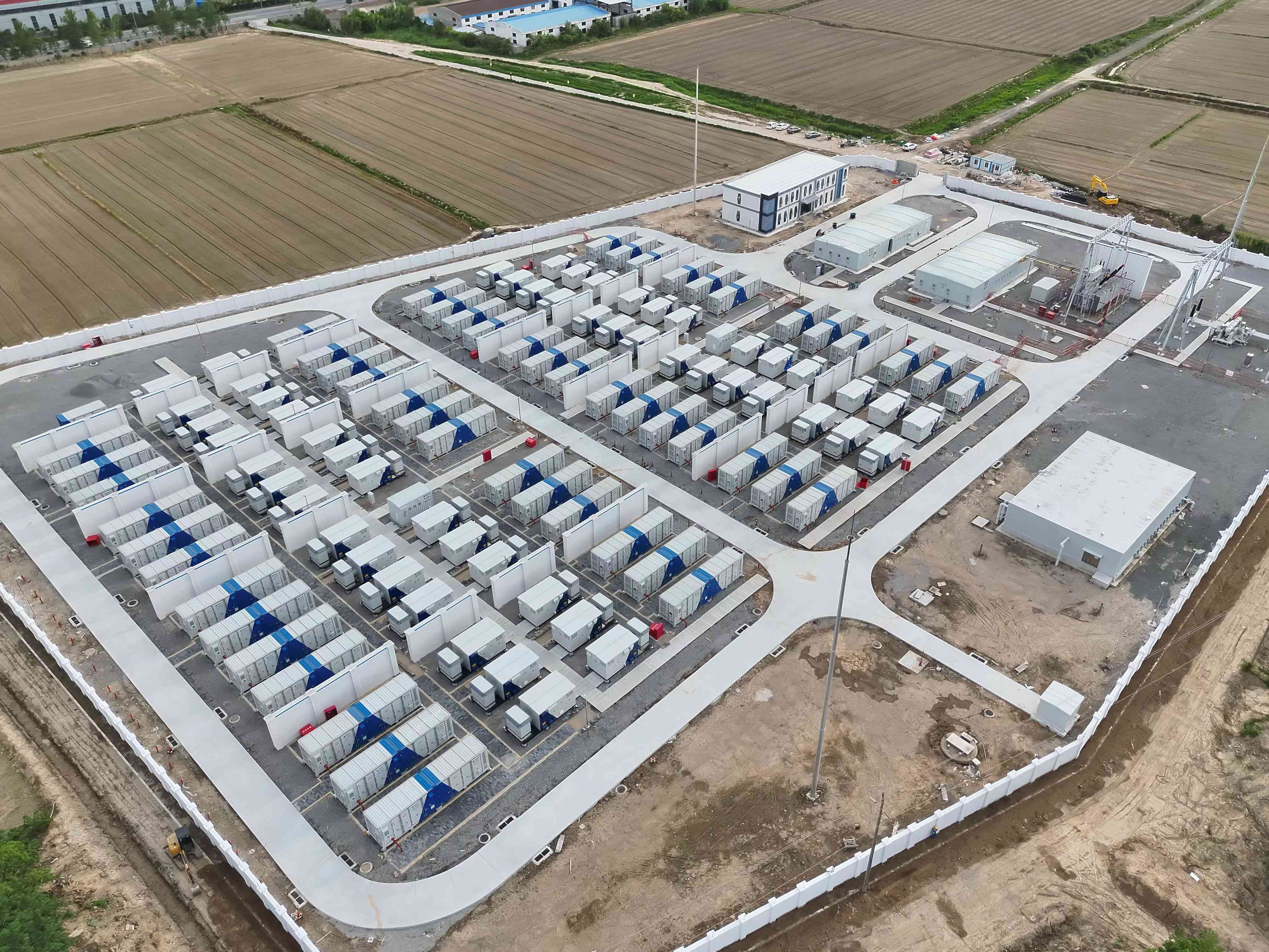 宁夏华严第一储能电站：全球最大电网侧分布式模块化储能电站的储能之道